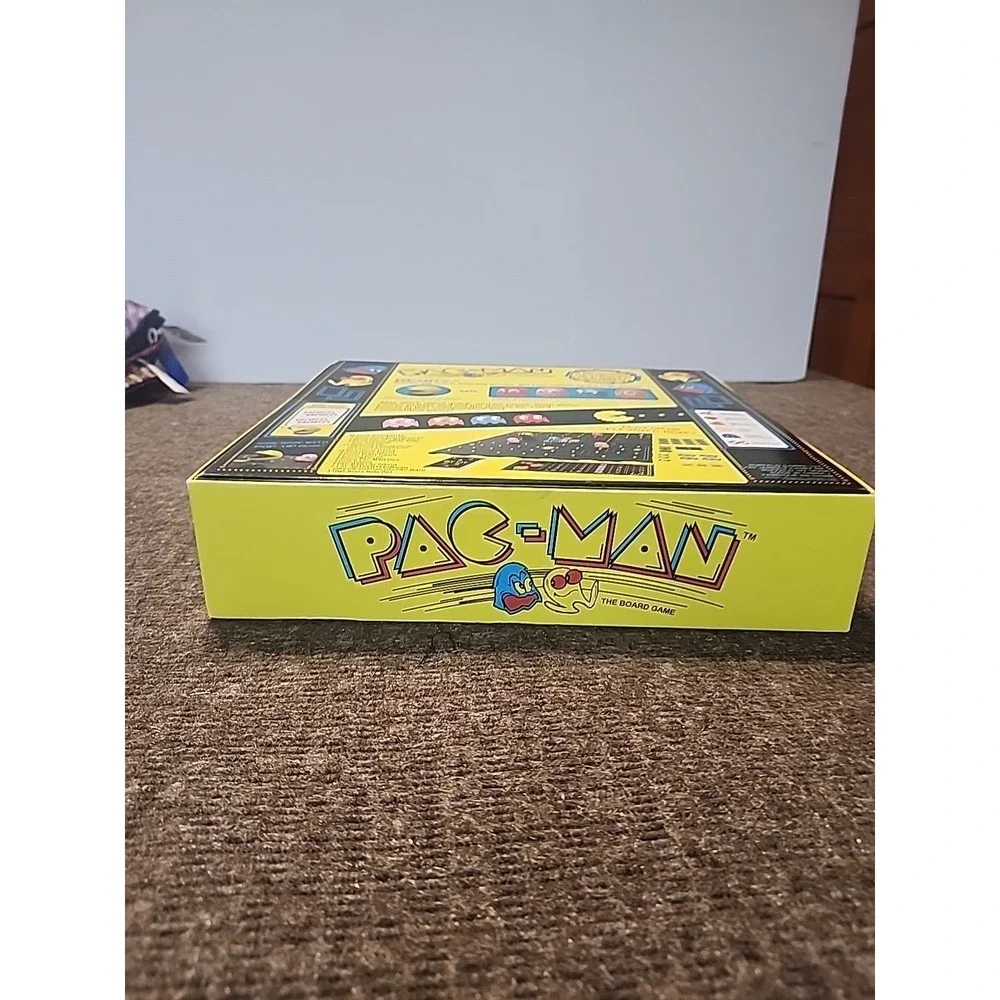 PAC-MAN‎  The Board Game Played Once W/ Authentic Sounds Needs New Batteries